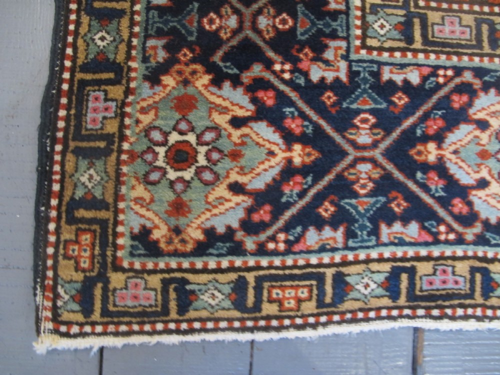 Fine Persian Medallion Rug, Circa 1900, 1.95m x 1.38m (76' x 54') View VI
