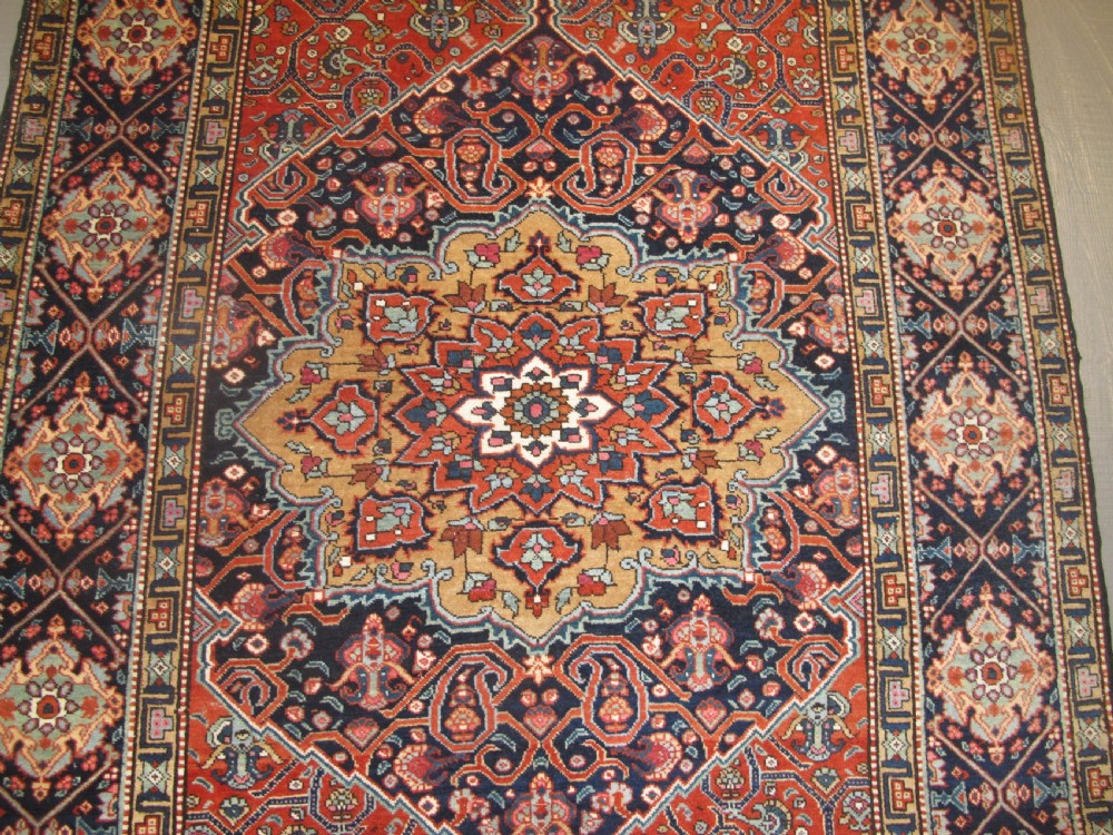Fine Persian Medallion Rug, Circa 1900, 1.95m x 1.38m (76' x 54') View VIII