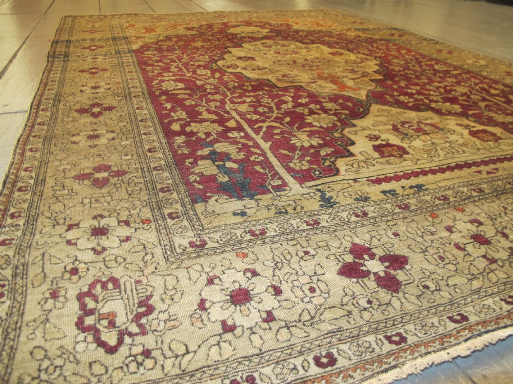 Fine Isfahan Rug, Central Persia, Circa 1890, 1.94m x 1.35m (6'4 x 4'4) View XI