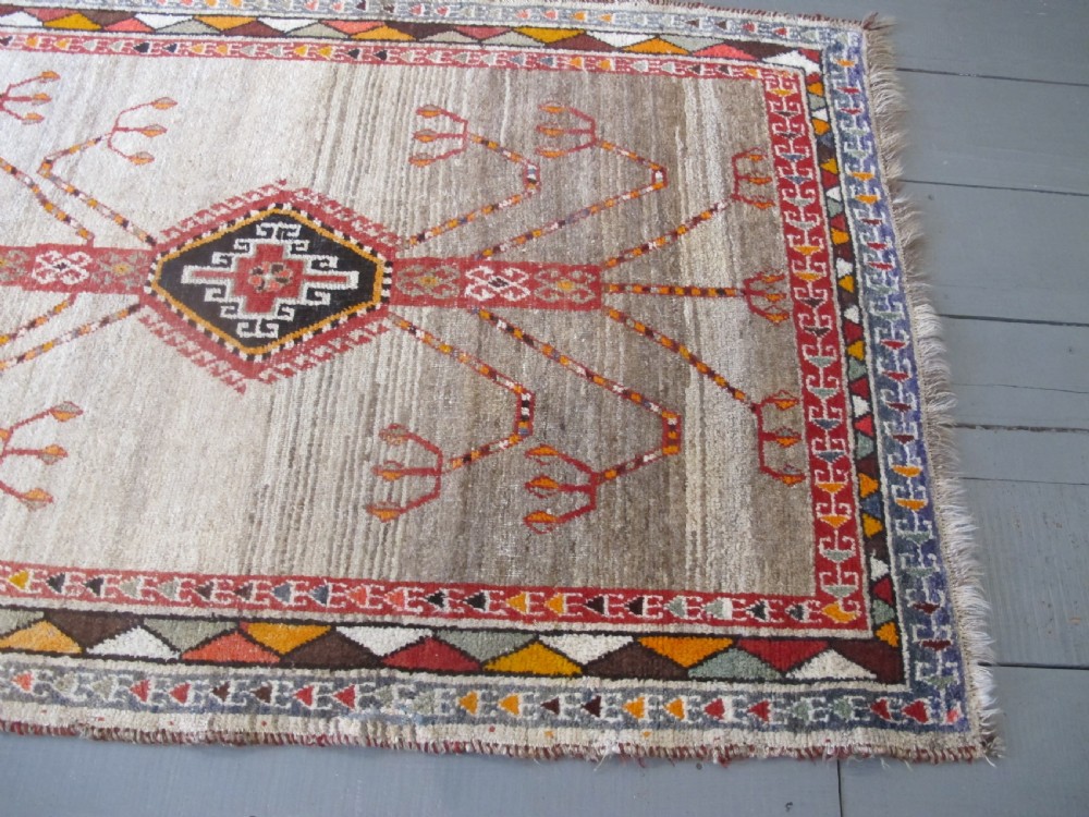 Persian Gabbeh Rug, Circa 1930, 1.98m x 1.27m View XI
