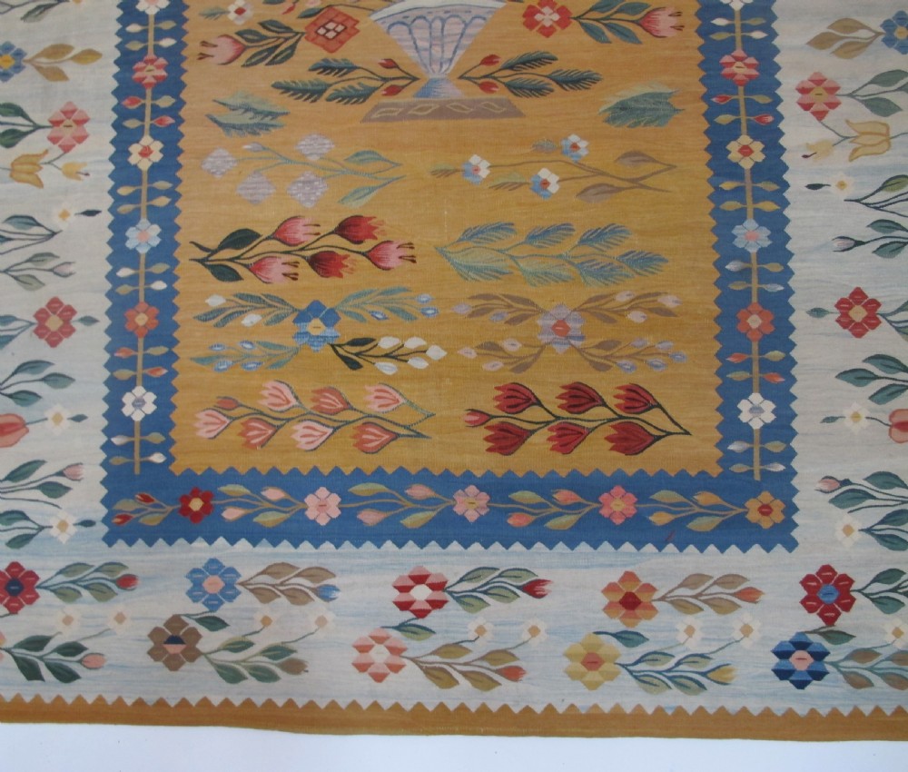 Fine 'Bessarabian' Kilim, 2.35m x 1.93m View XI