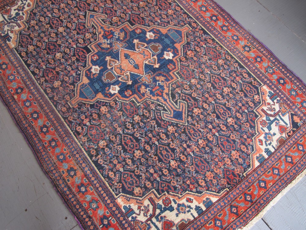 Fine Senneh Rug, Persia, circa 1900, 1.43m x 1.07m View X