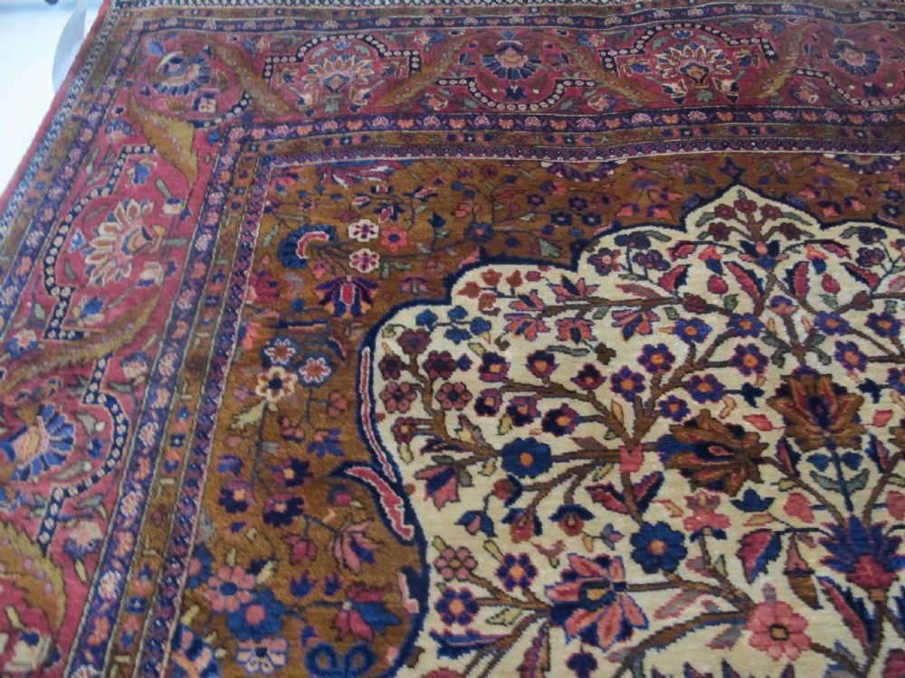 Very Fine Silk Kashan Rug, Persia, Early 20th cent. 2.06m x 1.33m View VI