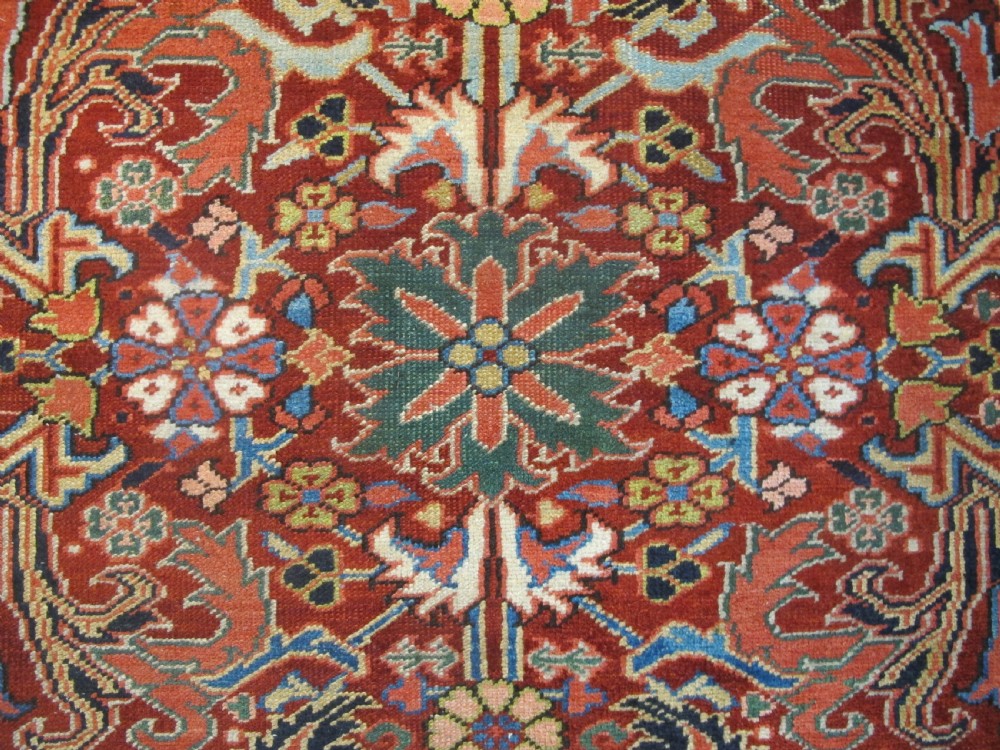 Heriz Carpet, North-West Persia, Circa 1890, 2.98m x 2.20m View XII