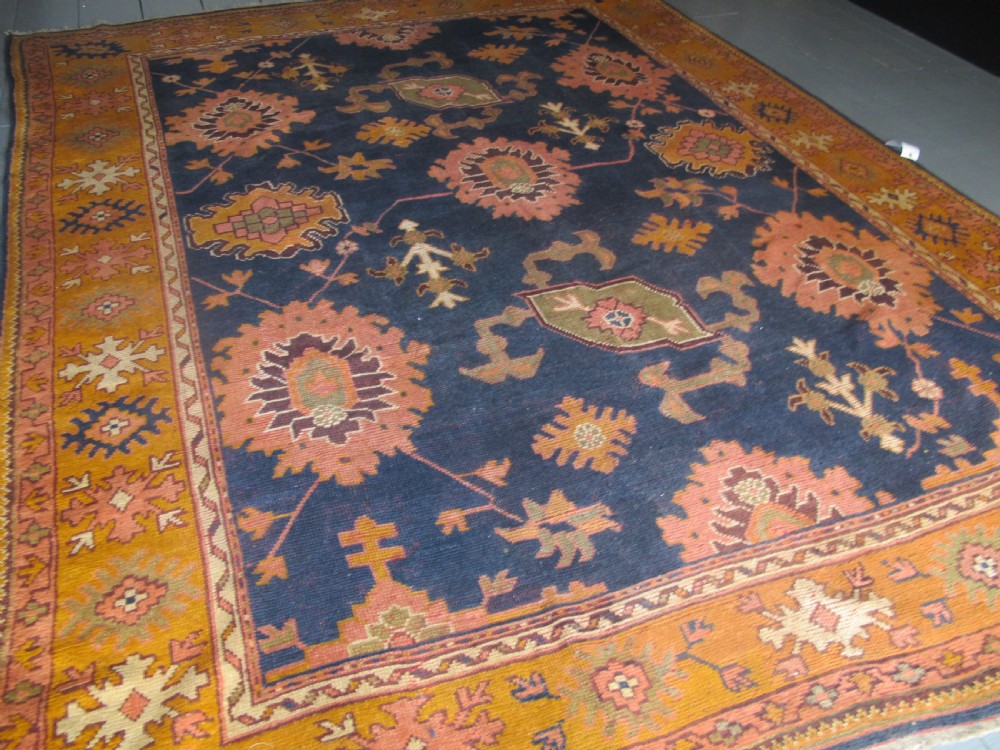 Oushak Carpet, Western Anatolia, Late 19th century, 3.46m x 2.72m View II