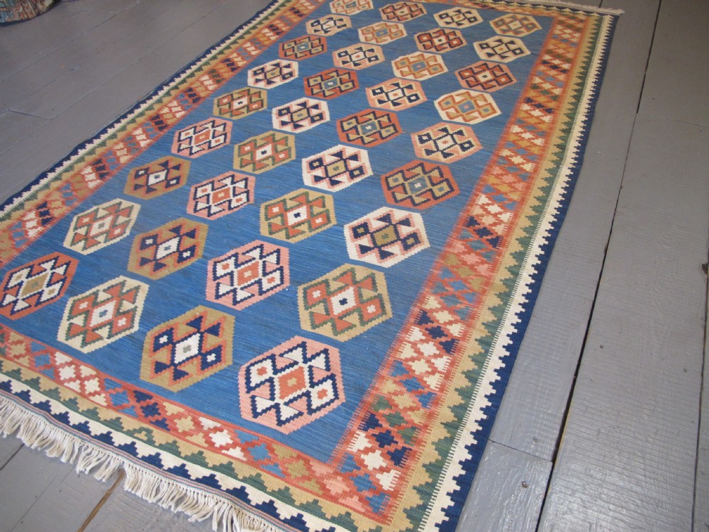 Fine Qashqai Kilim, Persia, circa 1910, 2.54m x 1.62m View IX