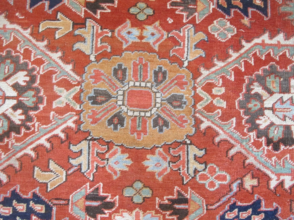 Handsome 19th Century Heriz Carpet, 3.41m x 2.62m View VII