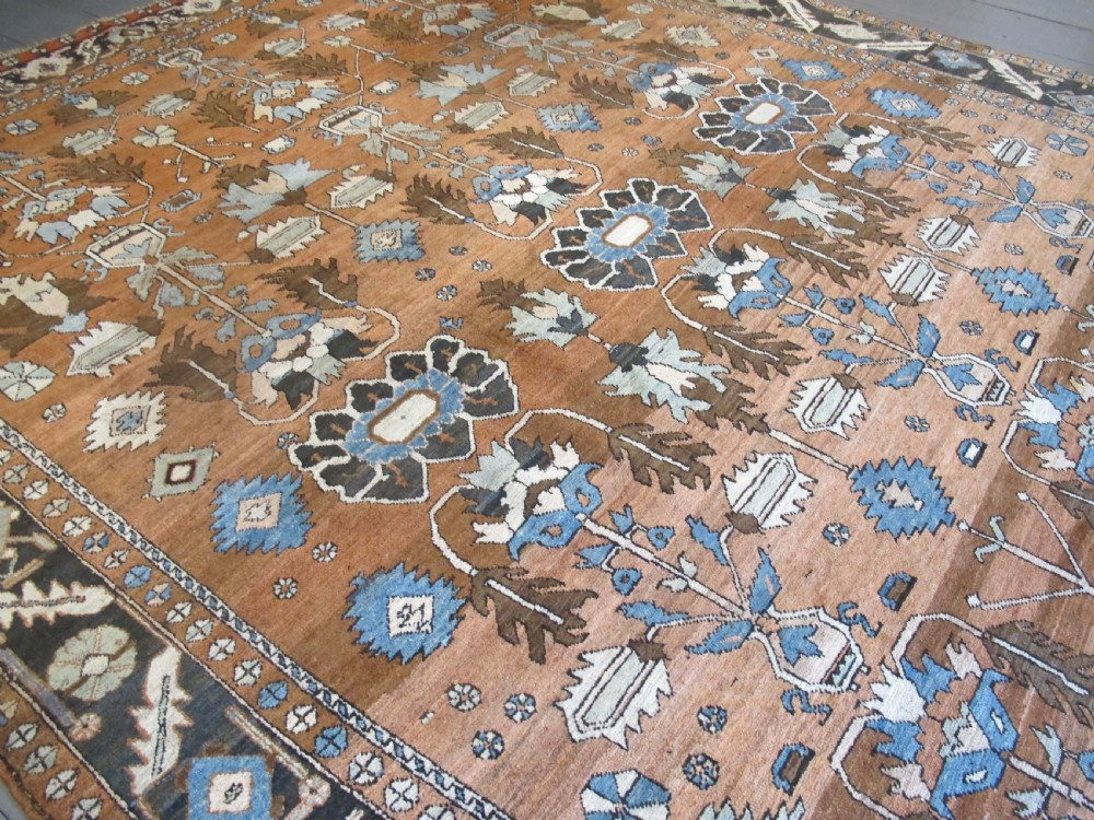 Bakshaish Carpet, North-West Persia, Circa 1880, 3.66m x 2.92m View XI