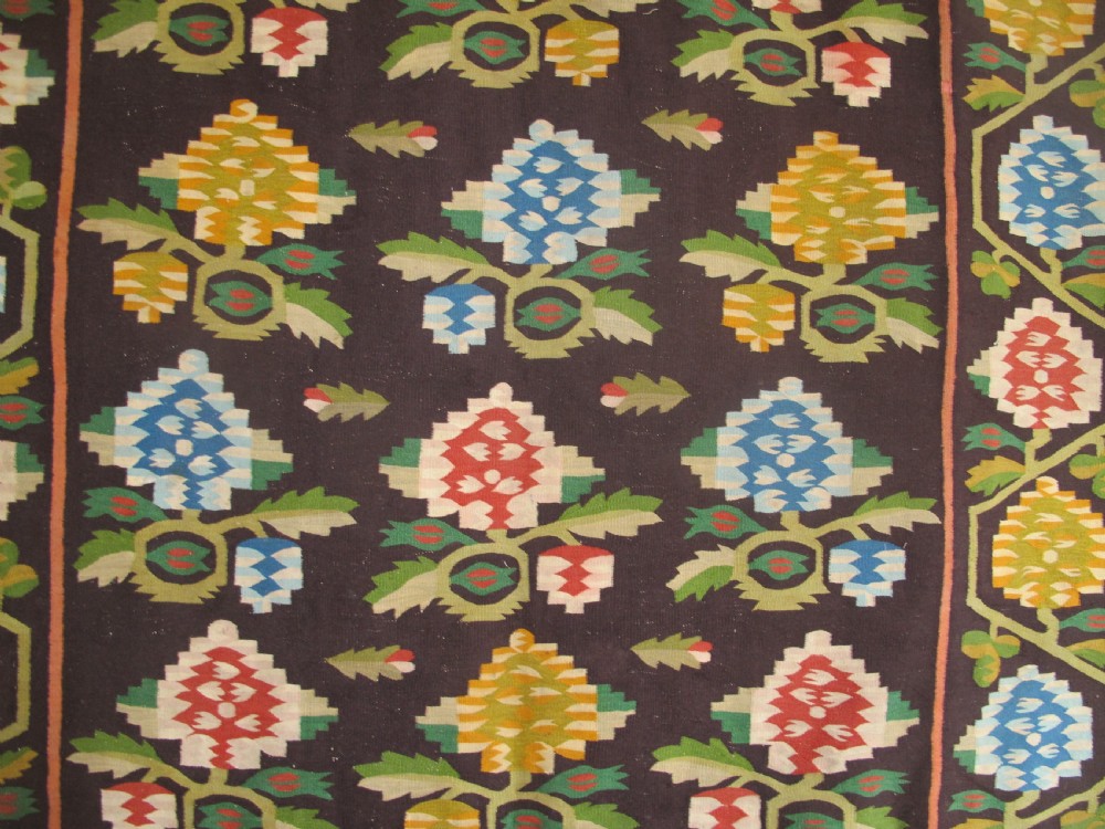 Fine Ukrainian Kilim, Circa 1900, 3.05m x 2.07m View V
