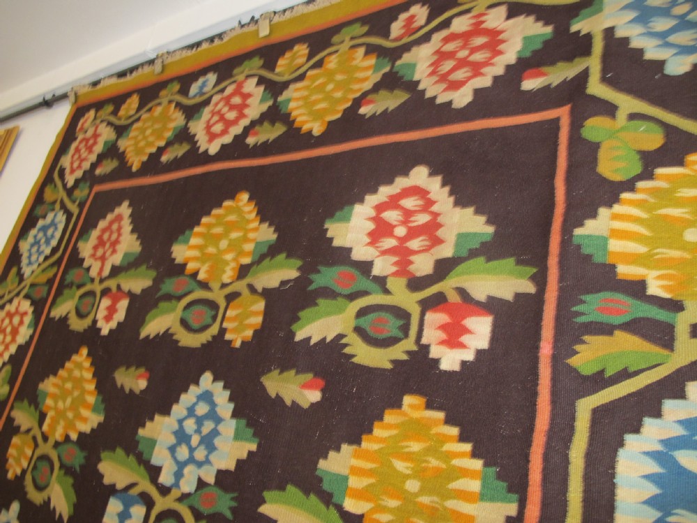 Fine Ukrainian Kilim, Circa 1900, 3.05m x 2.07m View XII