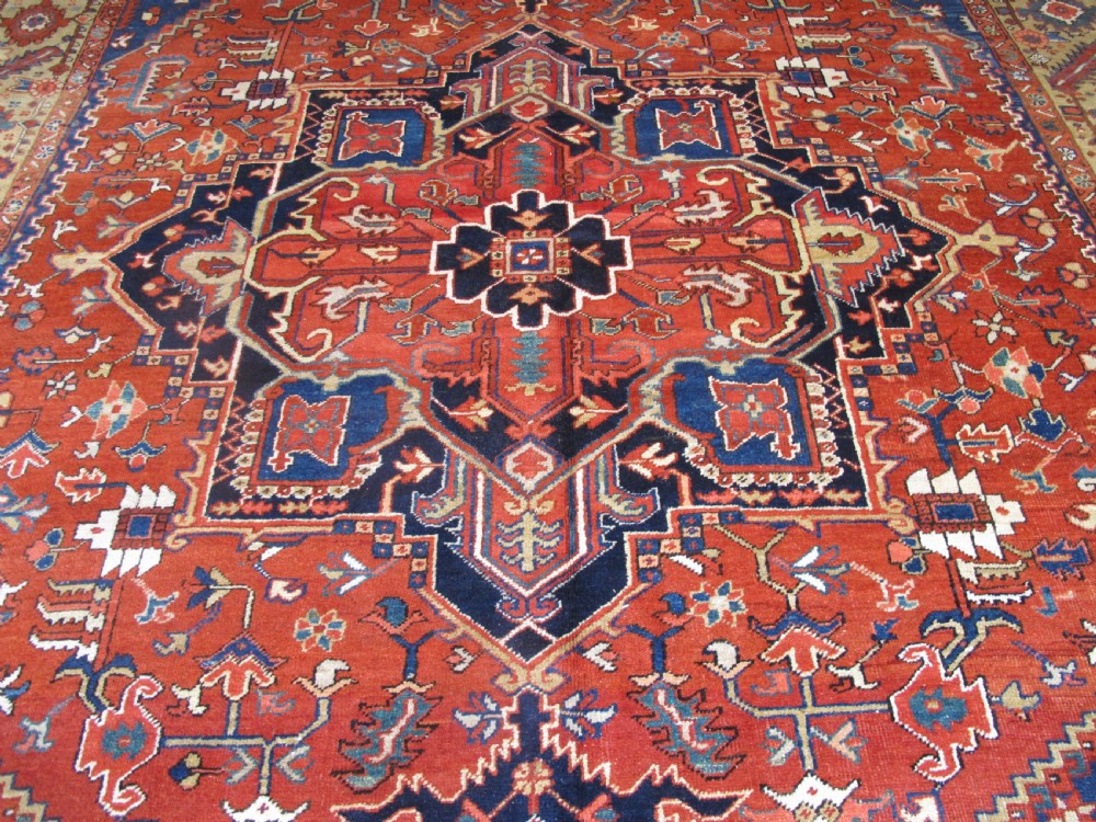 Decorative Bakshaish Carpet, North-West Persia, Circa 1880, 3.60m x 2.90m View IX