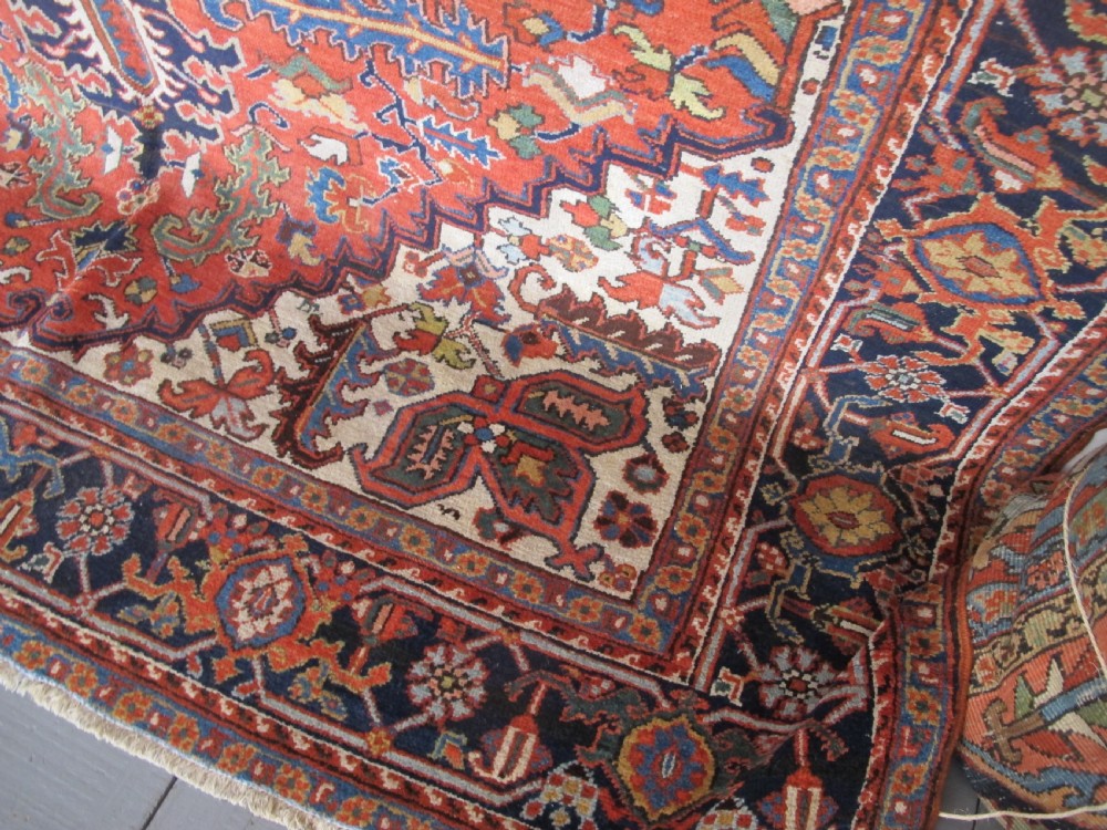 Colourful Heriz Carpet, Circa 1900, 3.28m x 2.48m View IX