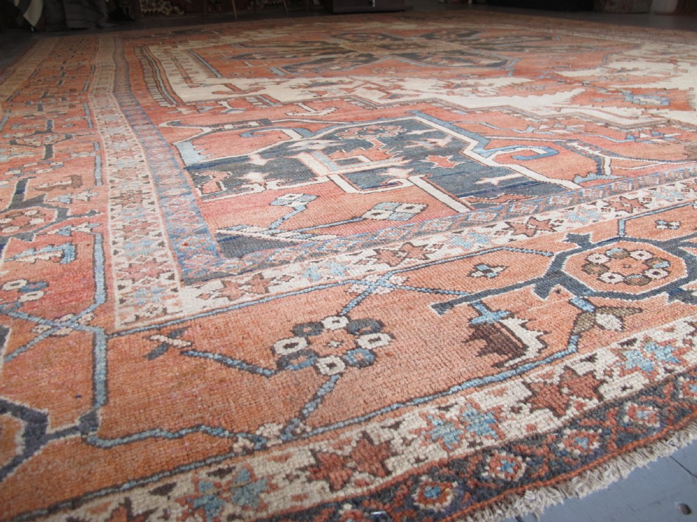 Magnificent Serapi Carpet, North-West Persia, Circa 1880, 4.70m x 3.52m View XII
