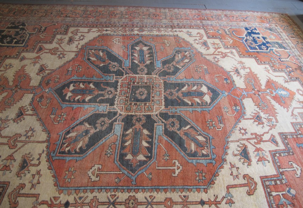 Magnificent Serapi Carpet, North-West Persia, Circa 1880, 4.70m x 3.52m View XVI