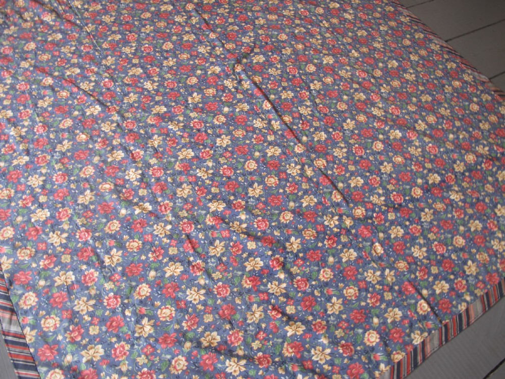 Large Silk Ikat Hanging, Uzbekistan, circa 1900, 2.02m x 1.83m View V