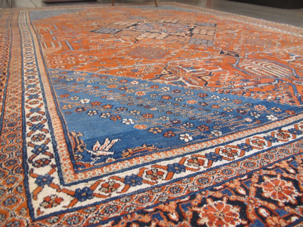 Elegant Mey-Meh Carpet, Central Persia, Circa 1890, 3.13m x 2.30m View X