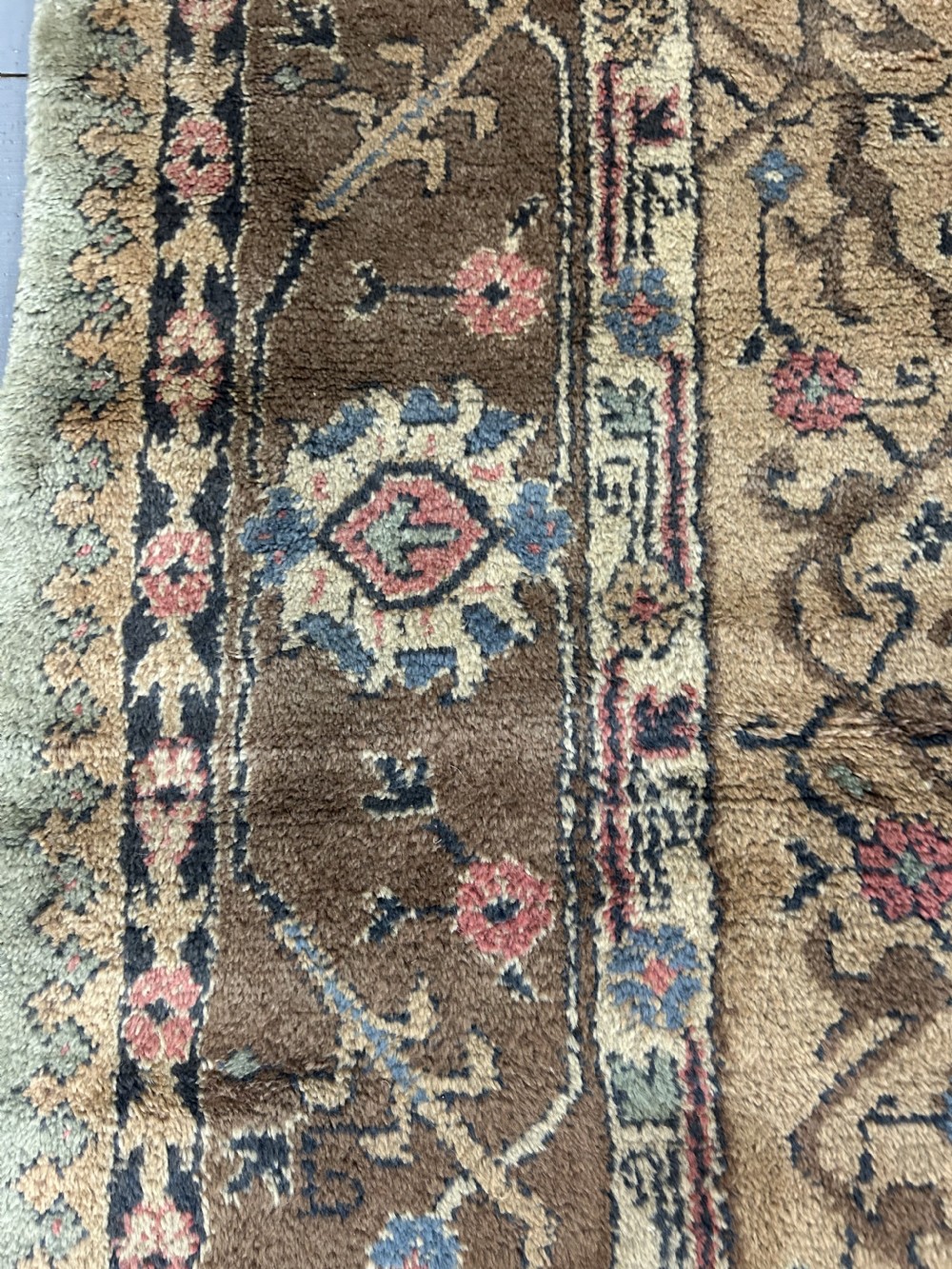 Oushak Carpet, West Anatolia, Circa 1900, 3.62m x 3.20m View VI