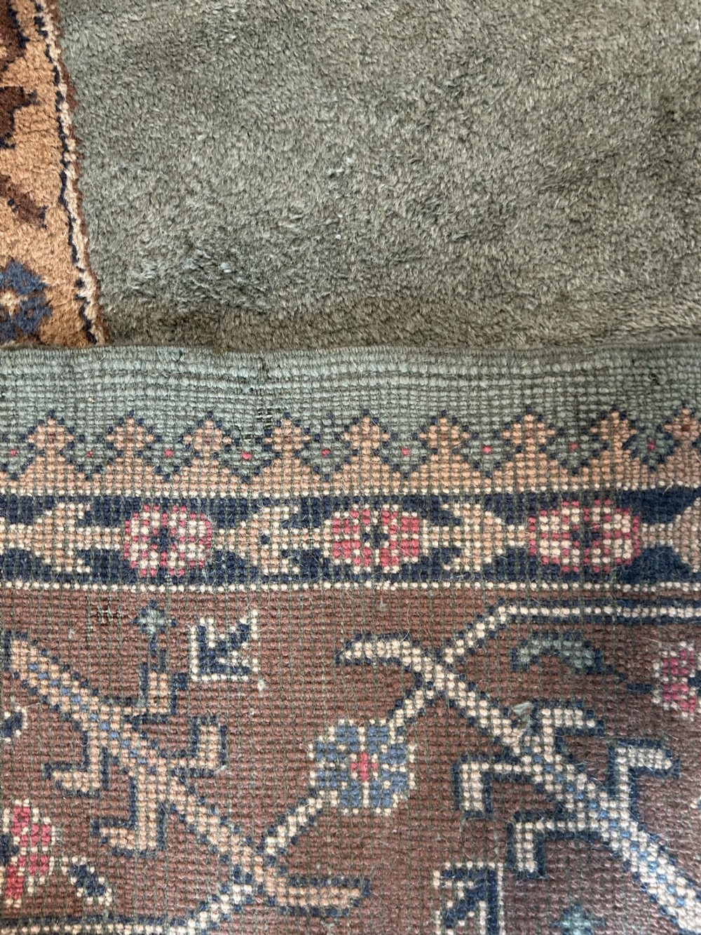 Oushak Carpet, West Anatolia, Circa 1900, 3.62m x 3.20m View VIII