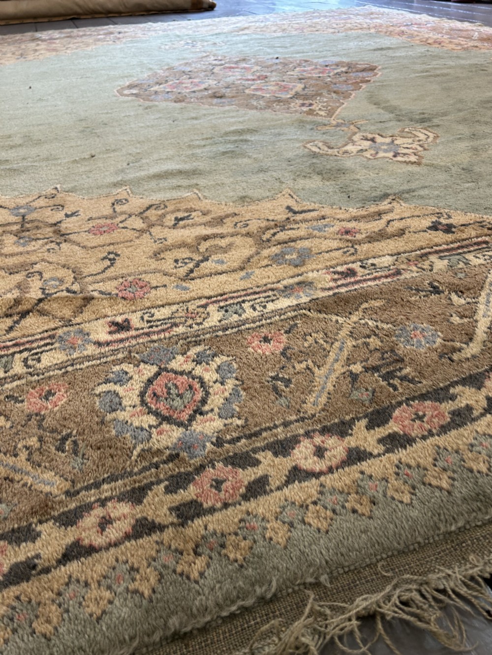 Oushak Carpet, West Anatolia, Circa 1900, 3.62m x 3.20m View X
