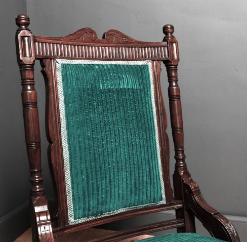 ATTRACTIVE ANTIQUE VICTORIAN CARVED WALNUT BEDROOM FIRESIDE CHAIR - ADDITIONAL PHOTO 6
