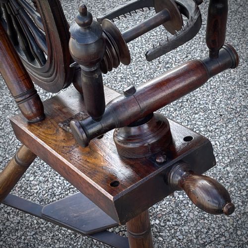 fig 4. Attractive Antique Victorian Saxony Style Spinning Wheel