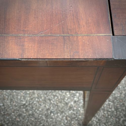 ATTRACTIVE ANTIQUE REGENCY INLAID MAHOGANY WRITING TABLE WITH REAR SCREEN - ADDITIONAL PHOTO 16