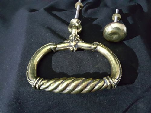 VICTORIAN BRASS BARLEY TWIST DOOR KNOCKER - ADDITIONAL PHOTO 4