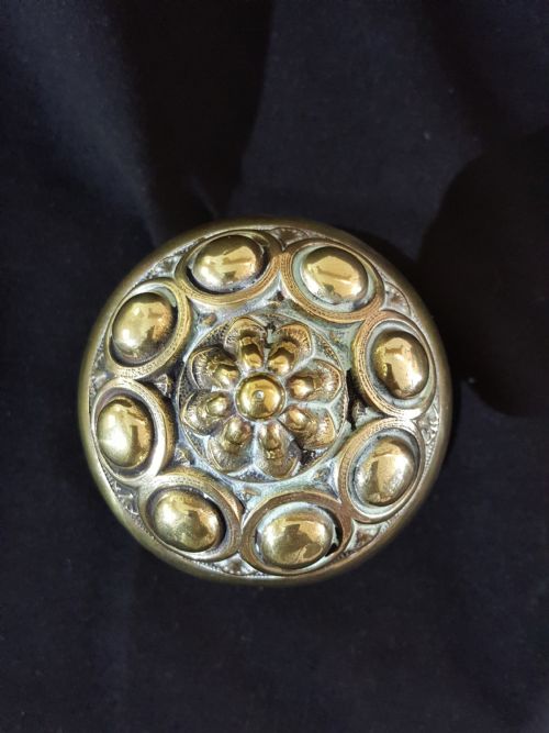 BRASS VICTORIAN GOTHIC SINGLE DOOR KNOB - ADDITIONAL PHOTO 1
