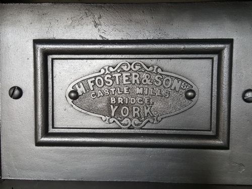 CAST IRON VICTORIAN COOKING RANGE COMPLETE WITH BRASS POTS HANGING RAIL - ADDITIONAL PHOTO 2