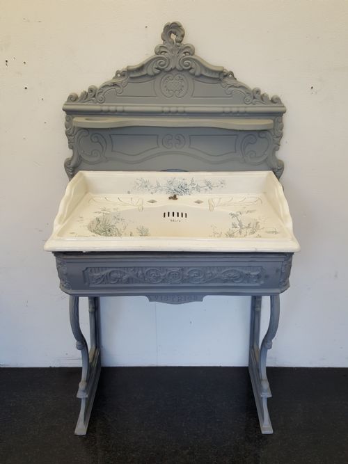 VICTORIAN CAST IRON SINK STAND CHRYSANTHEMUM DESIGN BASIN - ADDITIONAL PHOTO 6