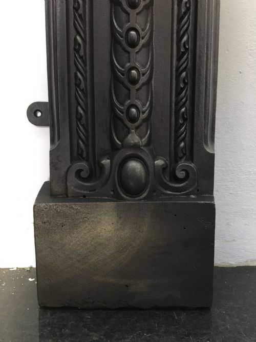 VICTORIAN CAST IRON FIRE SURROUND - ADDITIONAL PHOTO 5