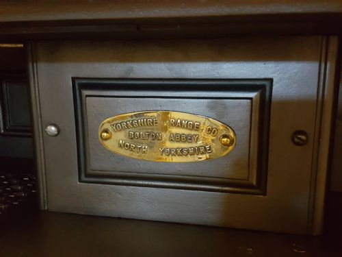 CAST IRON VICTORIAN COOKING RANGE WITH BRASS FITTINGS - ADDITIONAL PHOTO 2
