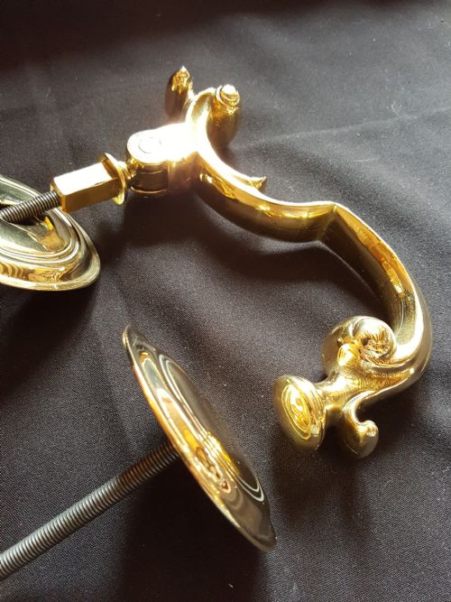 VICTORIAN BRASS DOCTORS STYLE DOOR KNOCKER - ADDITIONAL PHOTO 4