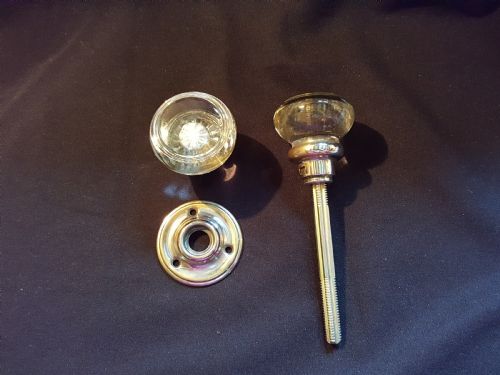 ONE PAIR OF VICTORIAN CLEAR GLASS RIMLOCK DOOR KNOBS - ADDITIONAL PHOTO 4
