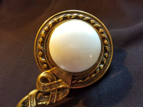 ORNATE VICTORIAN BRASS CERAMIC DOOR BELL RINGER - ADDITIONAL PHOTO 4