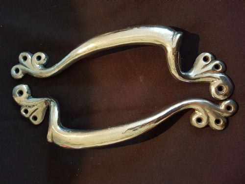 SA097 PAIR OF CAST POLISHED ART NOUVEAU DOOR PULL HANDLES - ADDITIONAL PHOTO 1