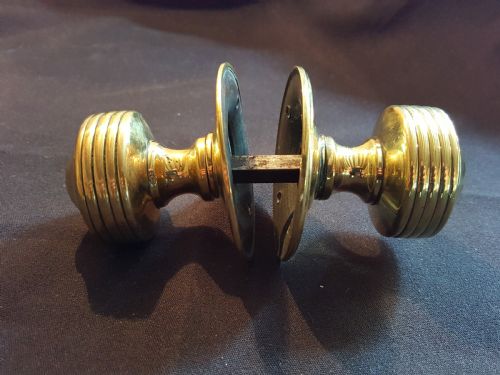 ONE PAIR OF VICTORIAN BRASS DOOR KNOBS - ADDITIONAL PHOTO 2