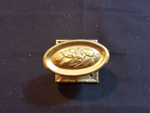 ONE PAIR OF VICTORIAN BRASS DOOR KNOBS - ADDITIONAL PHOTO 3