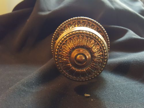 ONE PAIR OF REGENCY BRONZE DOOR KNOBS - ADDITIONAL PHOTO 1
