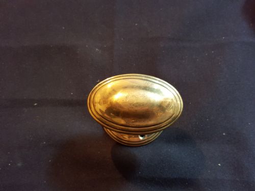 ONE PAIR OF VICTORIAN BRASS DOOR KNOBS - ADDITIONAL PHOTO 3
