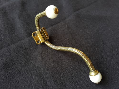 SA128 SINGLE BRASS VICTORIAN HAT COAT HOOK - ADDITIONAL PHOTO 2