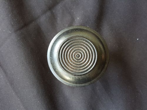SA143 SINGLE ORNATE EBONY WOOD VICTORIAN CENTRE DOOR KNOB - ADDITIONAL PHOTO 1
