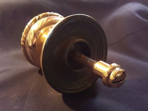 ONE PAIR OF LARGE BRONZE VICTORIAN DOOR KNOBS - ADDITIONAL PHOTO 6