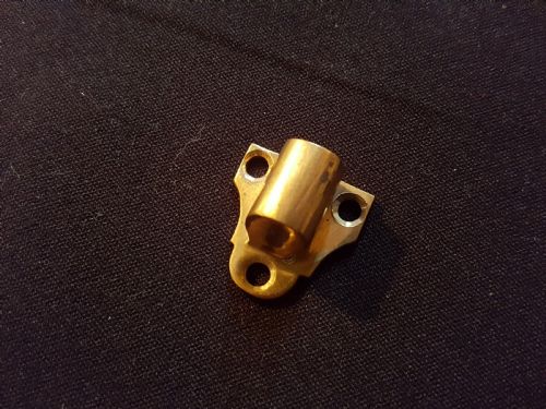 ONE VICTORIAN BRASS BOLT WITH KEEP - ADDITIONAL PHOTO 1
