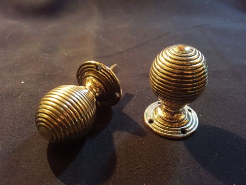 ONE PAIR OF BRASS VICTORIAN BEEHIVE DOOR KNOBS - ADDITIONAL PHOTO 3