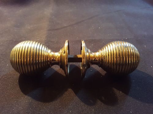 ONE PAIR OF BRASS VICTORIAN BEEHIVE DOOR KNOBS - ADDITIONAL PHOTO 4