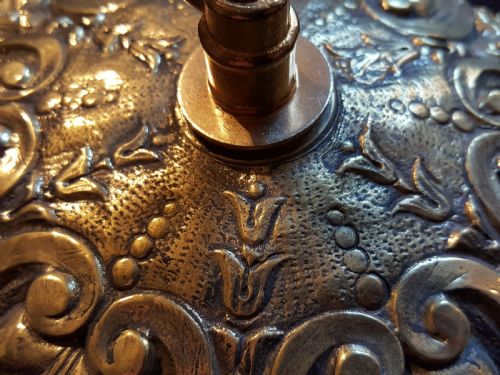 VICTORIAN CAST BRASS CEILING ROSE - ADDITIONAL PHOTO 2