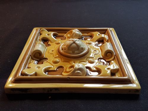 ONE SINGULAR VICTORIAN CERAMIC TILE - ADDITIONAL PHOTO 1