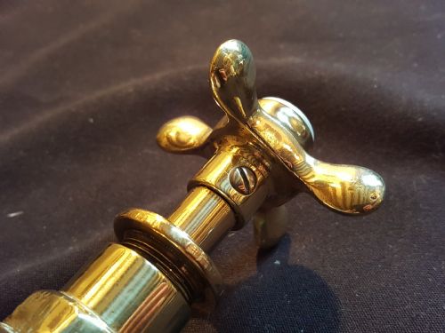SA058 PAIR OF BRASS VICTORIA FULLY RESTORED BATH TAPS - ADDITIONAL PHOTO 5