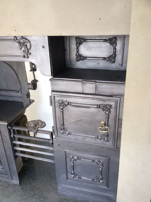 SA120 EARLY VICTORIAN PRETTY COOKING RANGE - ADDITIONAL PHOTO 1